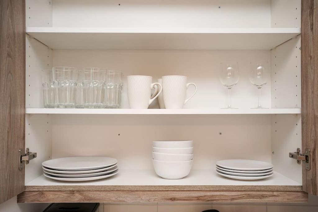 Luxurious Modern 2Br Condo Sleeps 5 Coffee, Ac, Wifi Halifax Esterno foto